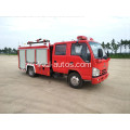 Isuzu petit camion de pompiers du réservoir d'eau
